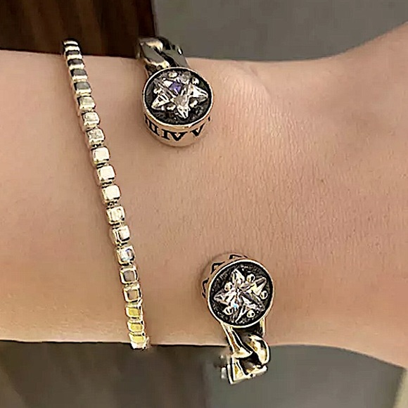 Sterling Silver Vintage Star Bangle Cuff Bracelet - Picture 2 of 11